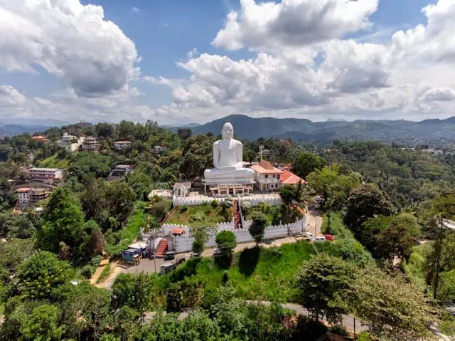 Top 10 Things to Do in Kandy, Sri Lanka: Your Ultimate Guide Bahirawakand Temple - Things To Do In Kandy