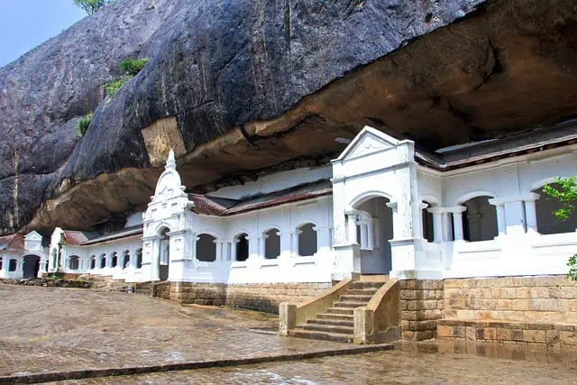 8 UNESCO World Heritage Sites In Sri Lanka Dambulla Cave Temple